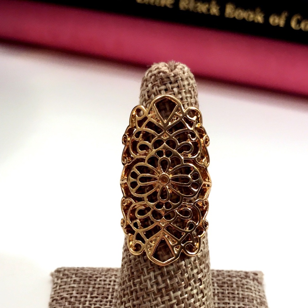 Gold | Lace | Cut-out | Ring